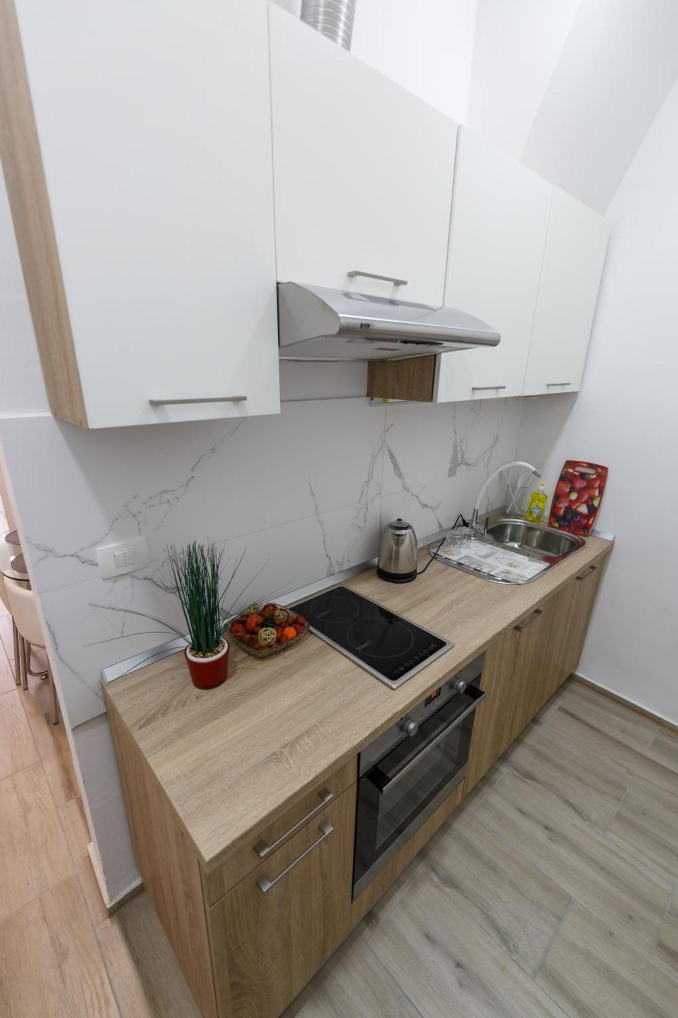 Apartman Royal Σλαβόνσκι Μπροντ Εξωτερικό φωτογραφία