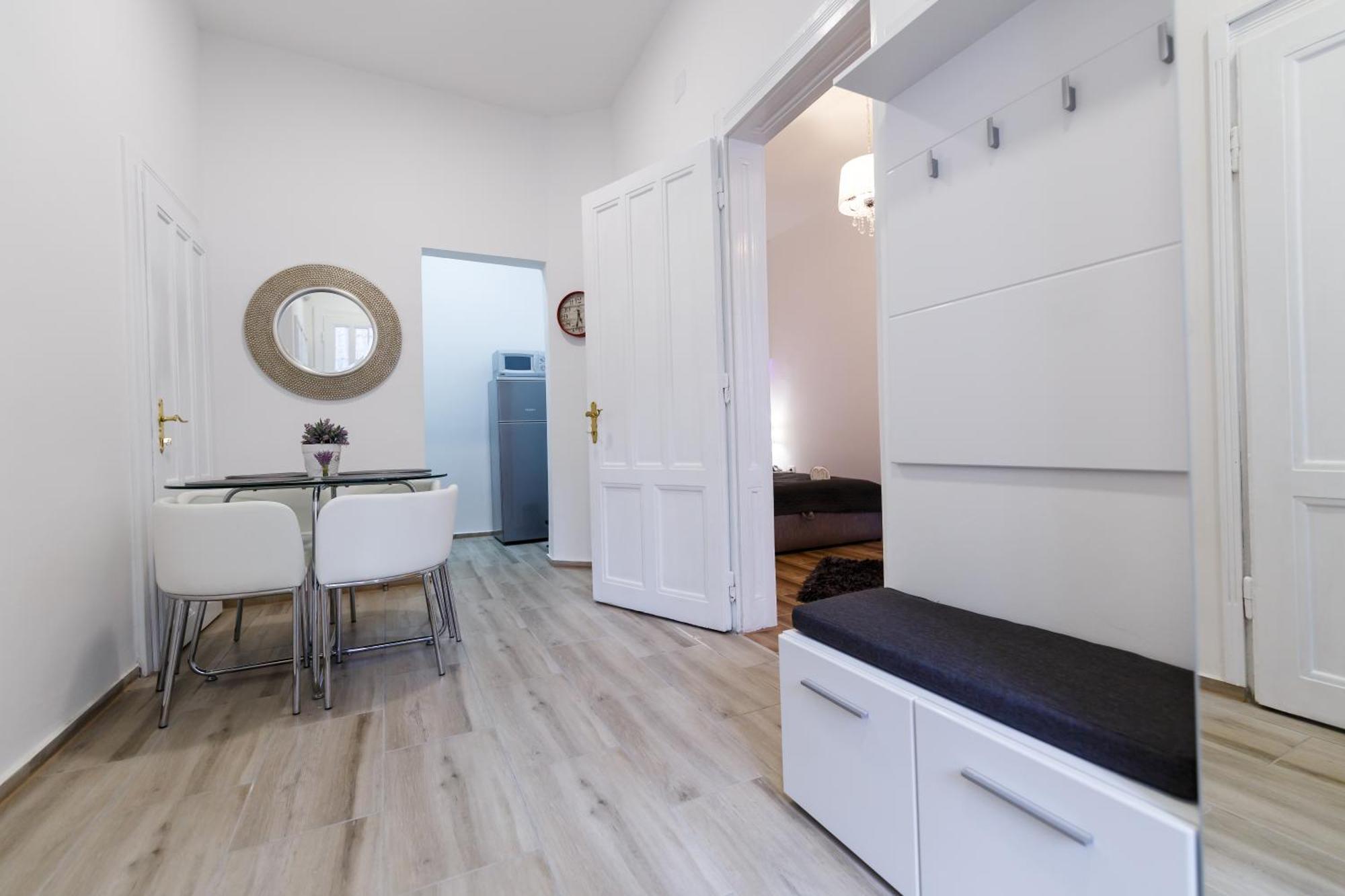 Apartman Royal Σλαβόνσκι Μπροντ Εξωτερικό φωτογραφία