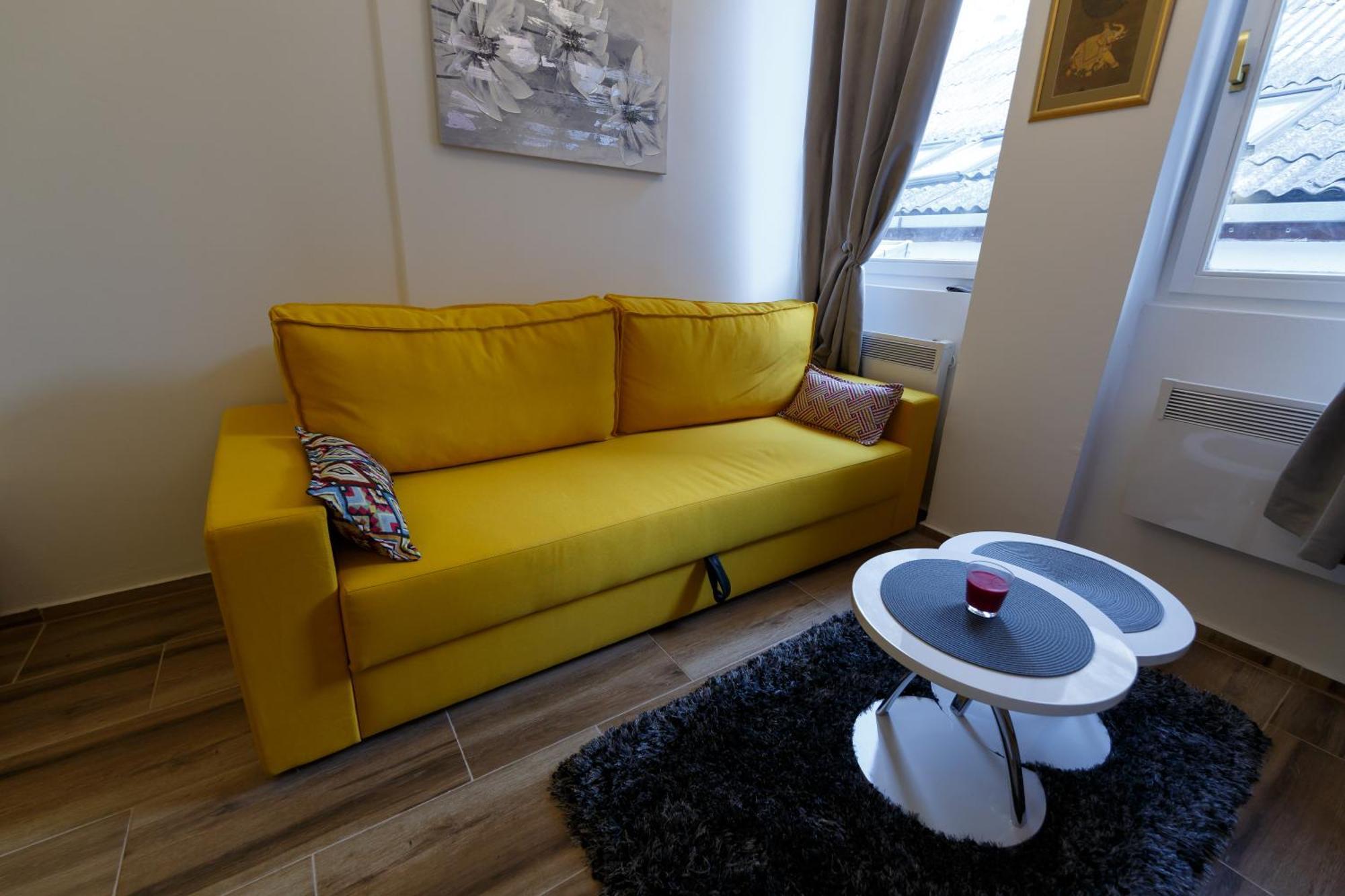 Apartman Royal Σλαβόνσκι Μπροντ Εξωτερικό φωτογραφία