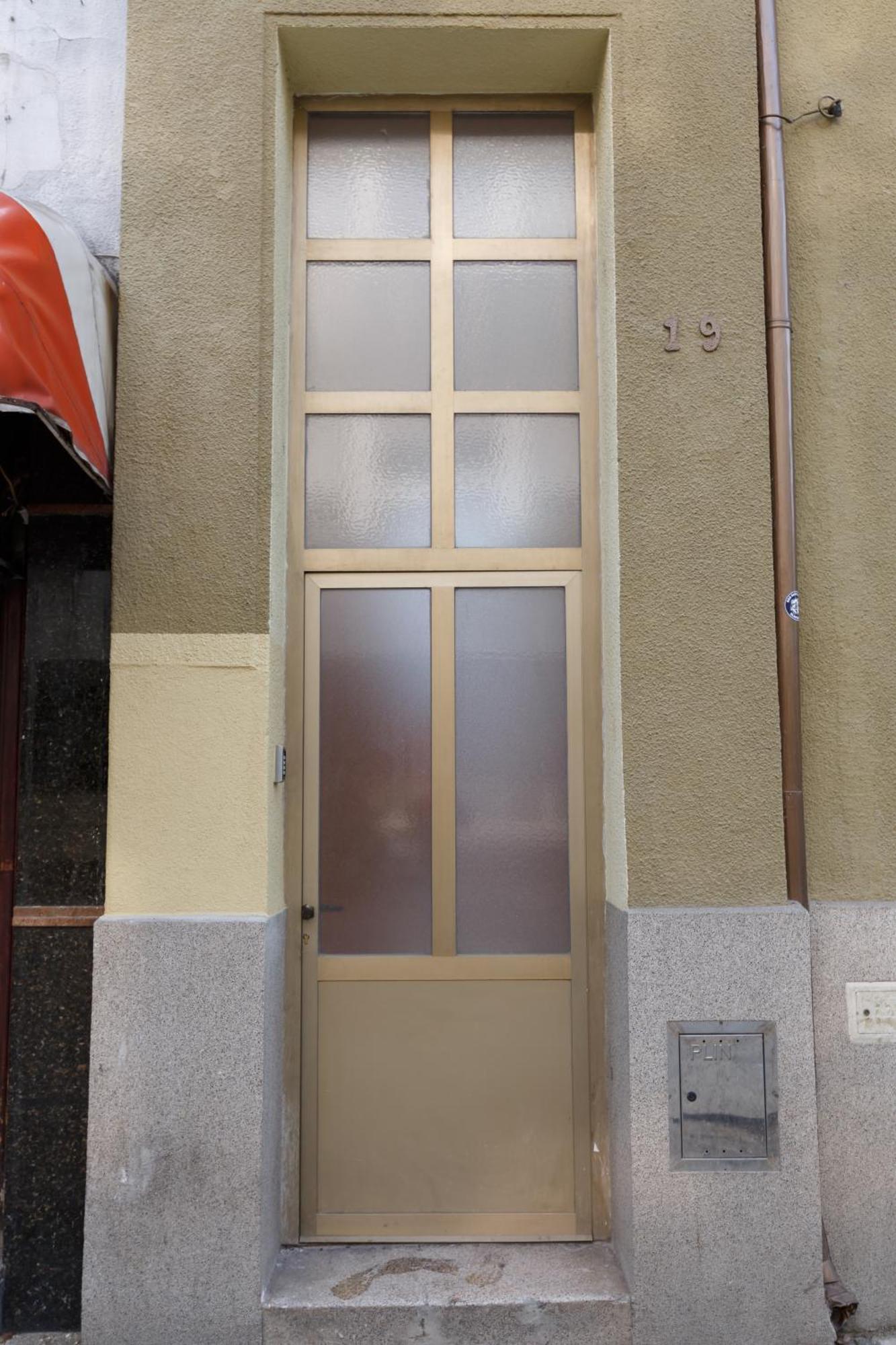 Apartman Royal Σλαβόνσκι Μπροντ Εξωτερικό φωτογραφία
